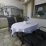 Ofrinio Central Apartments * Ofrínion