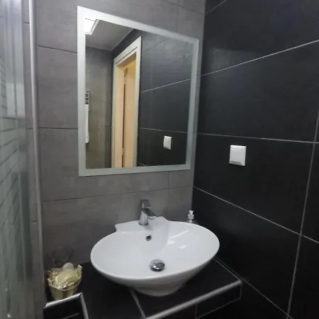 Apartment Ofrinio Central Apartments *