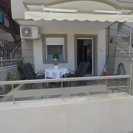 Ofrinio Central Apartments * Ofrinion