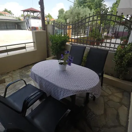 Ofrinio Central Apartments Ofrinion