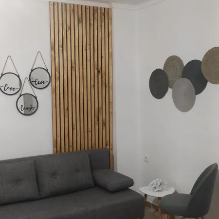 Ofrinio Central Apartments Ofrinion
