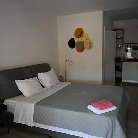 Ofrinio Central Apartments
