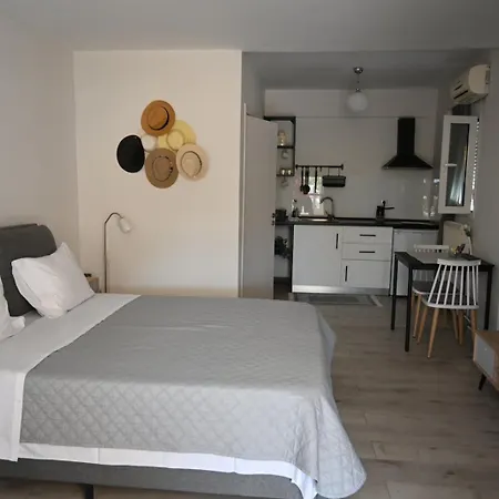 Lägenhet Ofrinio Central Apartments *