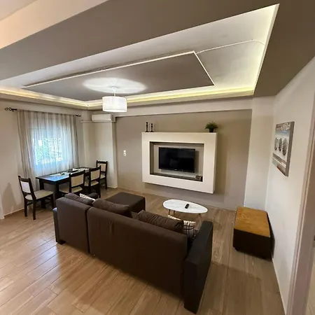 Lägenhet Ofrinio Central Apartments