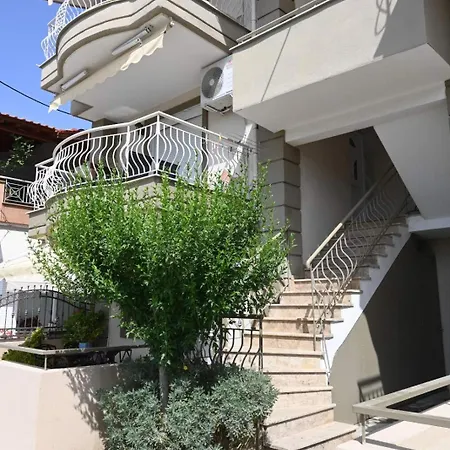 Lägenhet Ofrinio Central Apartments *